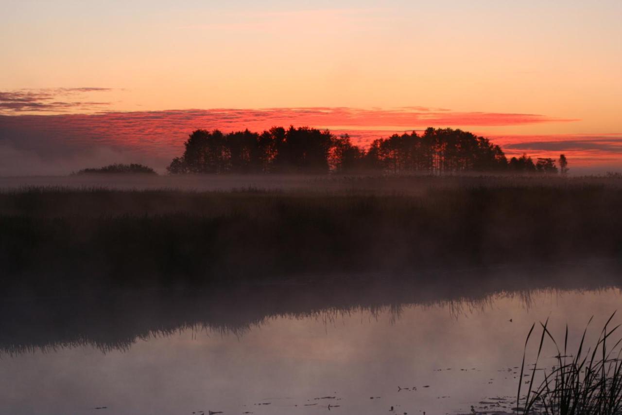 Гостевой дом Sloneczna Dolina Nad Biebrza Гонёдз Экстерьер фото